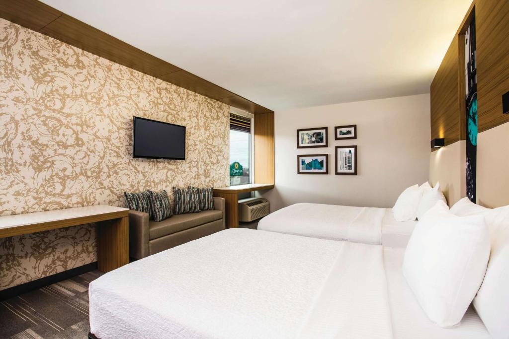 Queen Room with Two Queen Beds