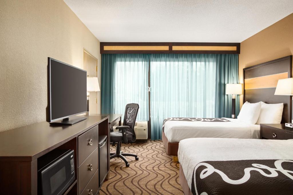 Deluxe Double Room with Two Double Beds