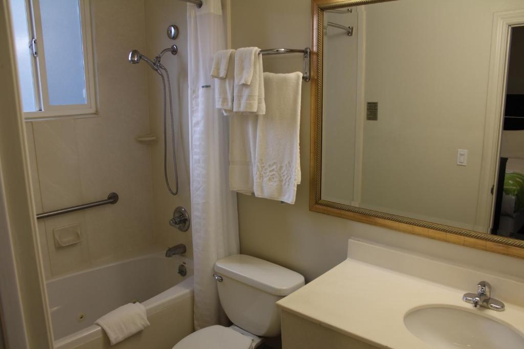 Double Room with 2 Double Beds