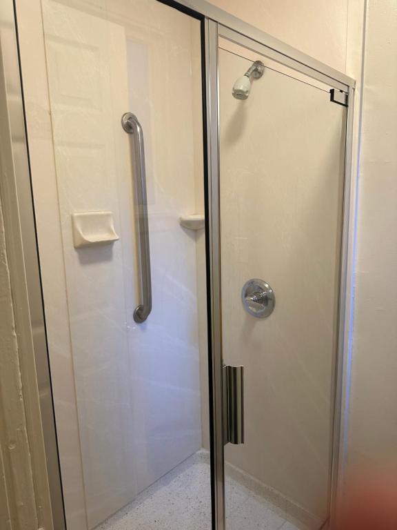 Double Room with Shared Bath