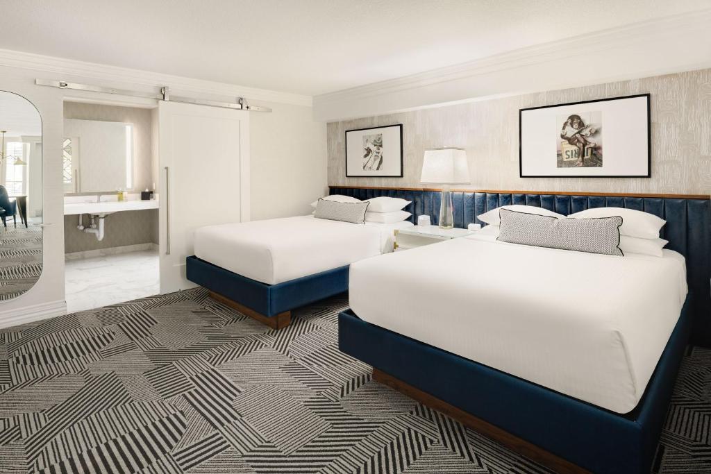 ADA Premier 2 Queens Suite