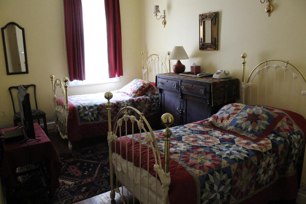 Twin Room with Two Twin Beds