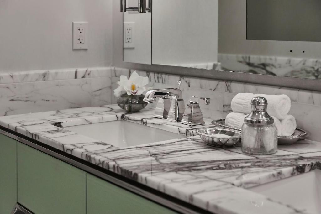 Park Avenue Double Room with Two Double Beds