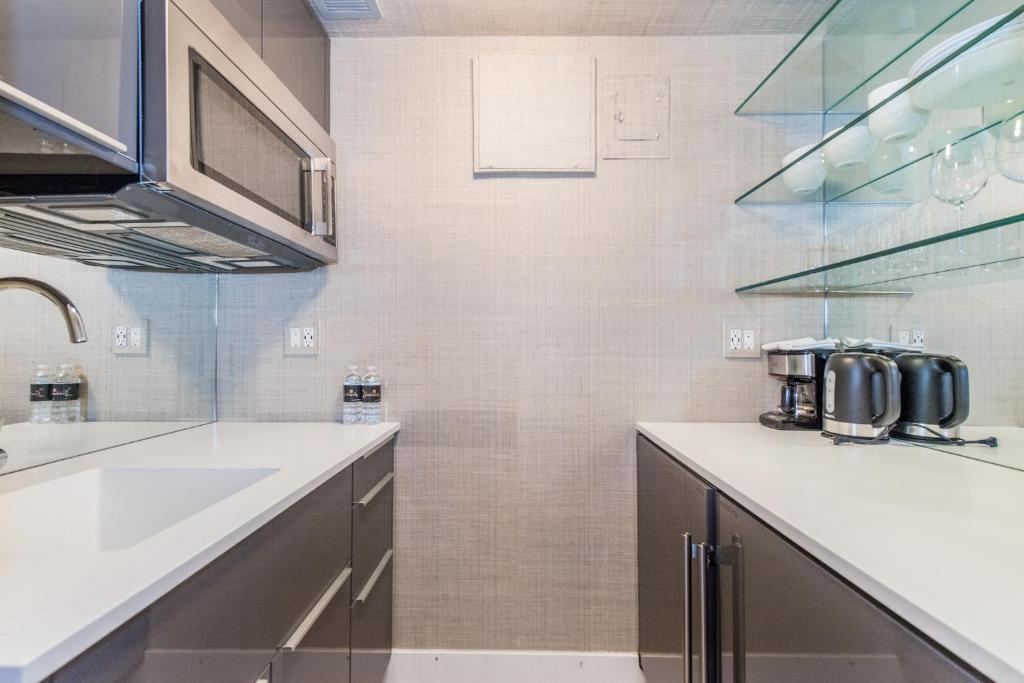 One-Bedroom Suite with Two Queen Beds