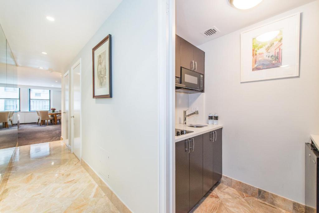 One-Bedroom Suite with Two Queen Beds