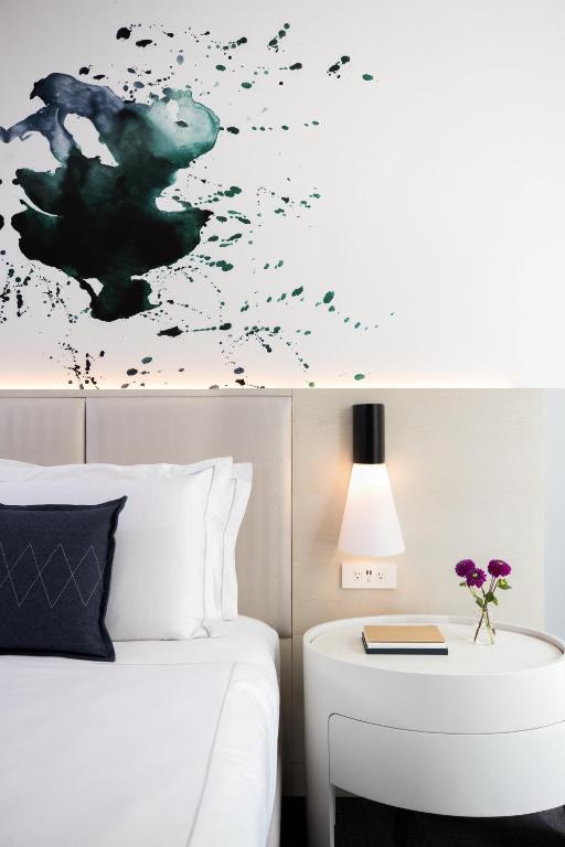 King Suite – Disability Access