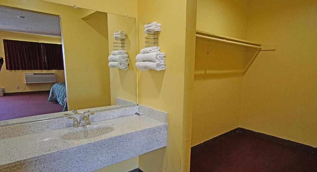 King Room Jacuzzi Non-Smoking