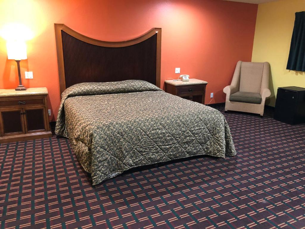 King Room Jacuzzi Non-Smoking