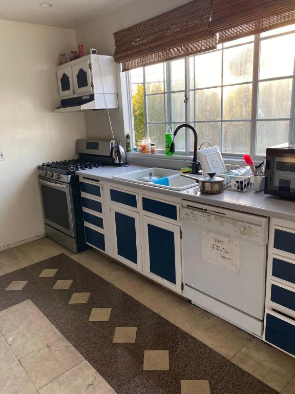 Queen Room with Shared Bathroom