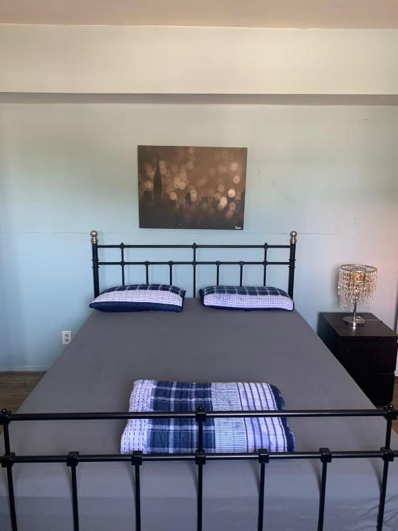 Queen Room with Shared Bathroom