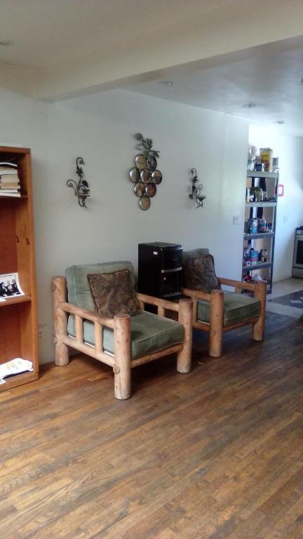 Queen Room with Shared Bathroom