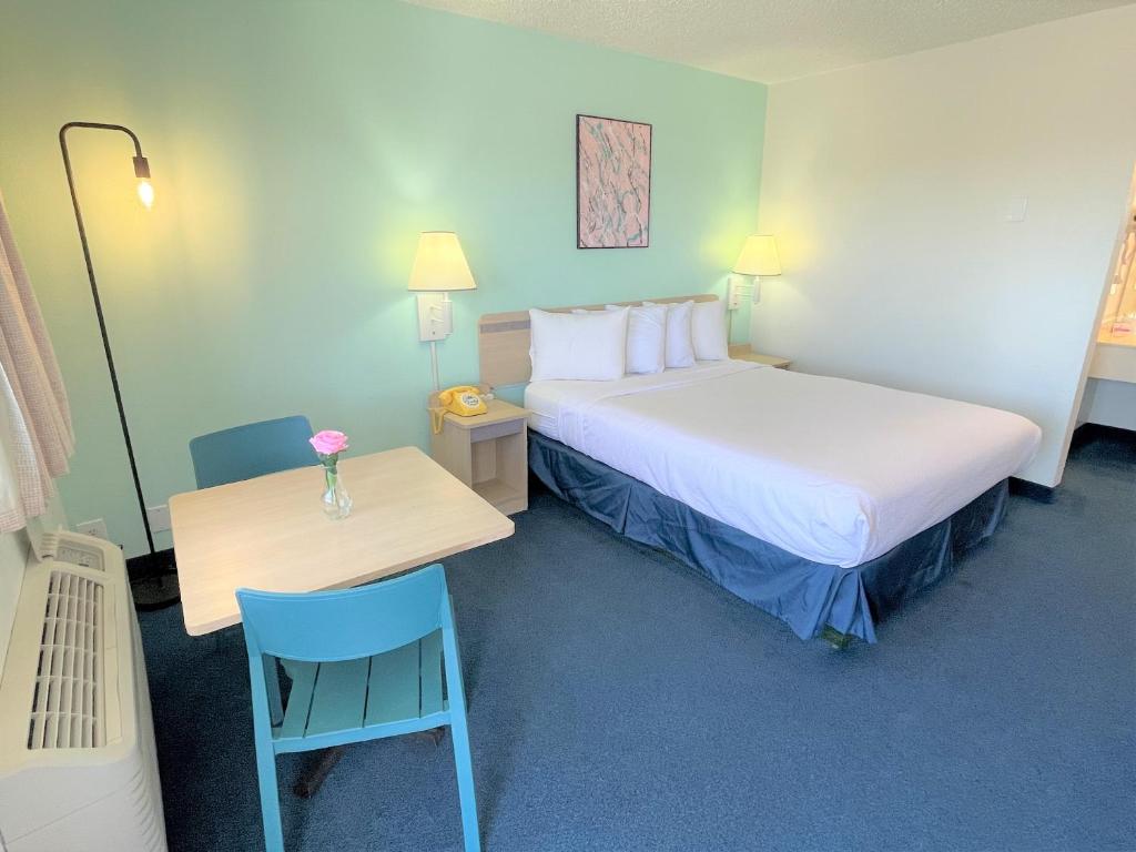 King Room – Non-Smoking