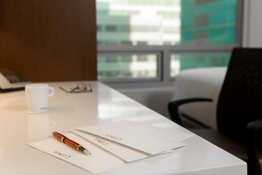 Park Plaza King Studio with Sofa Bed