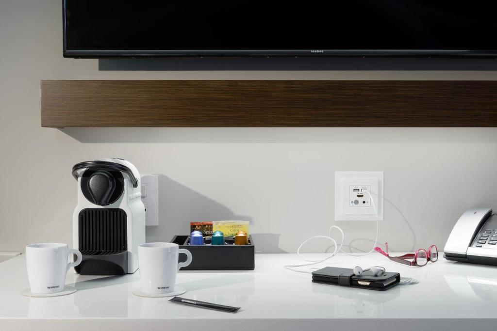 Skyline View King Studio with Sofa Bed