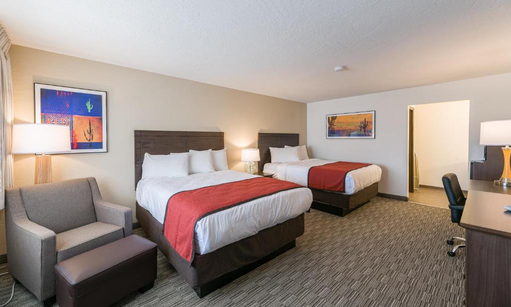 Queen Room with Two Queen Beds- Non-Smoking