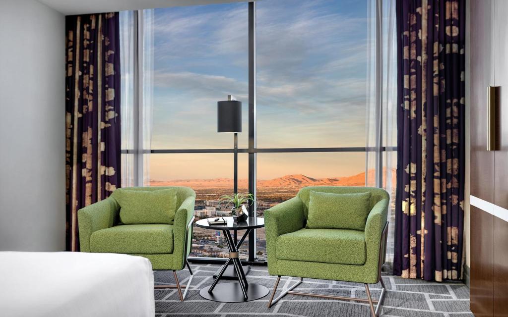 Tower Premier Two Queen