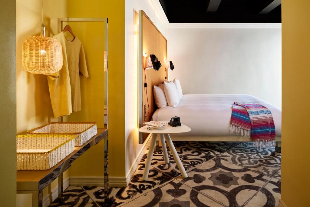 Large Mama Standard Accessible