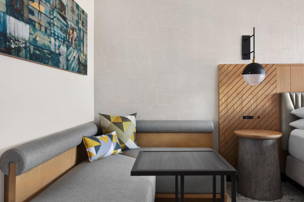 King Room with City View