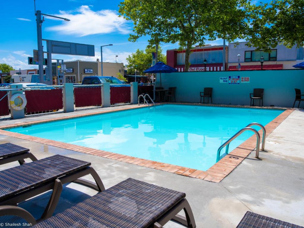 Oceanfront Suite – Higher Floor