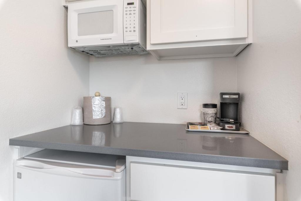 Queen Suite with Two Queen Beds