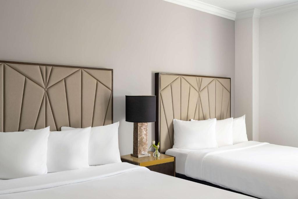 Deluxe Queen Room with Two Queen Beds