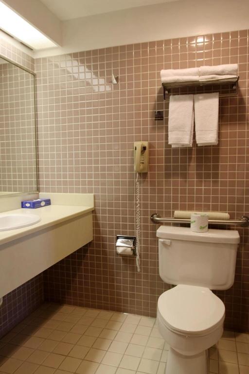 Standard Queen Room with Two Queen Beds