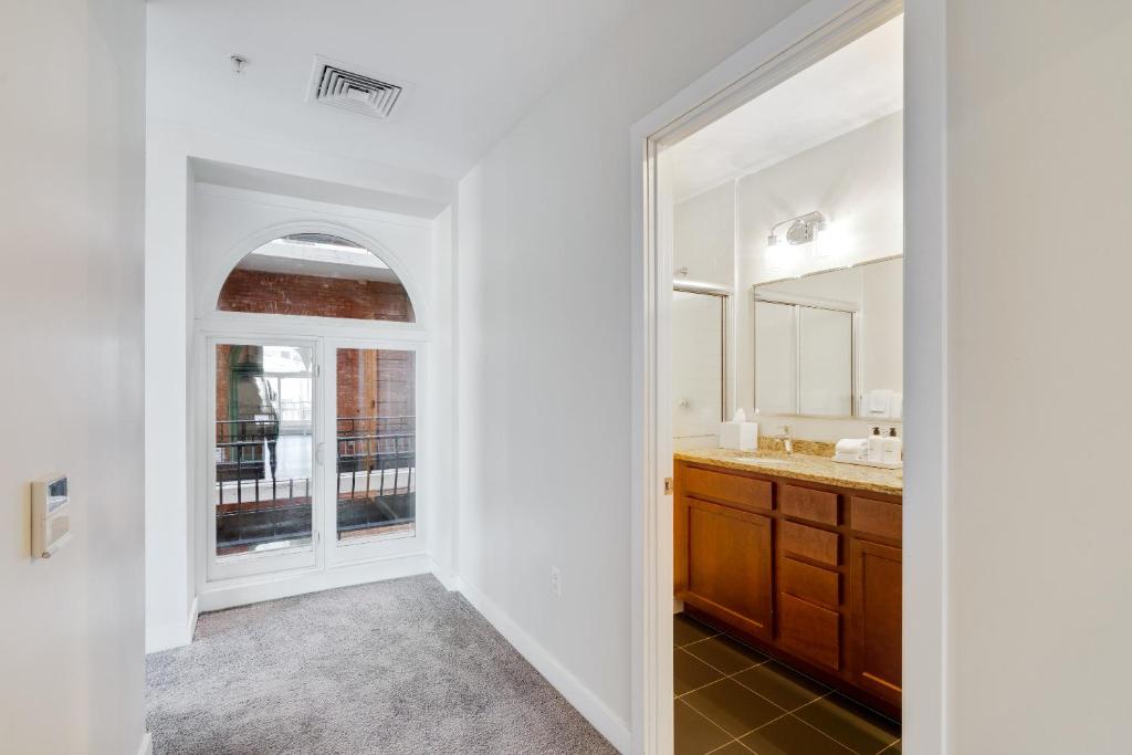 Two Bedroom Apartment City View