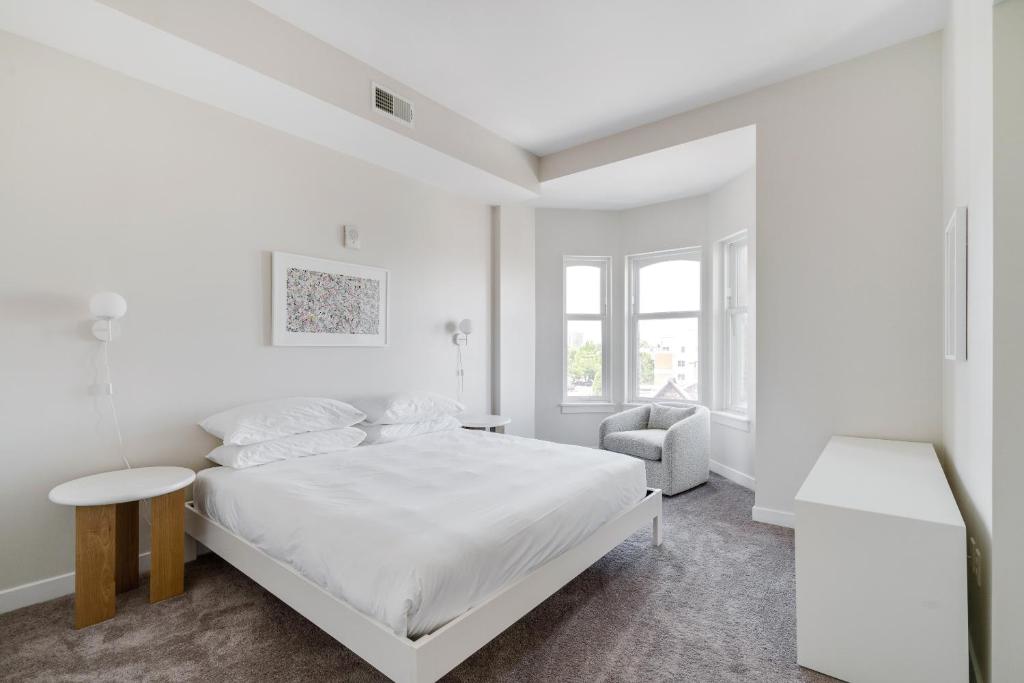 Two Bedroom Apartment City View