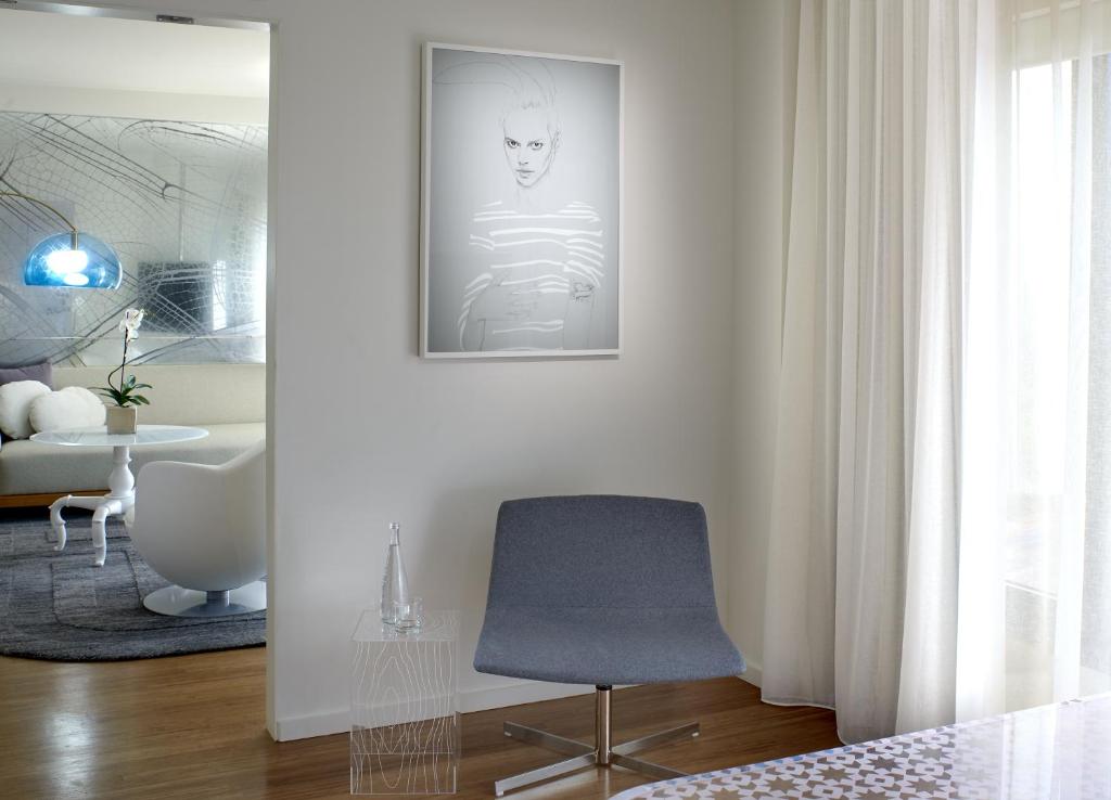 Deluxe One-Bedroom Suite