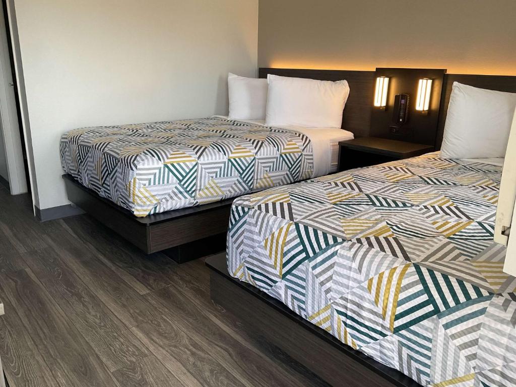 Quadruple Room – Non-Smoking