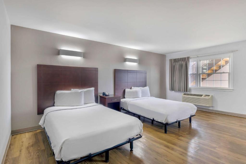 Quadruple Room – Disability Access – Non-Smoking