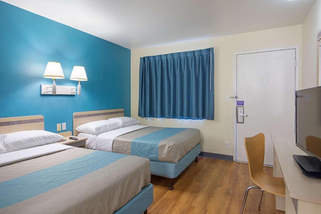 Quadruple Room – Smoking