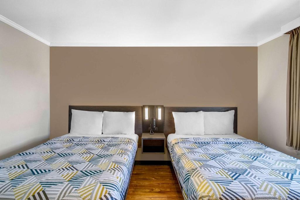 Quadruple Room – Disability Access – Non-Smoking