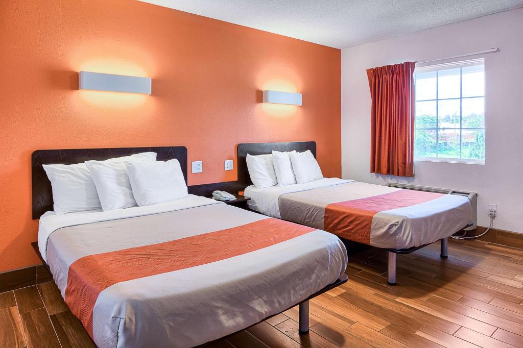 Quadruple Room – Non-Smoking