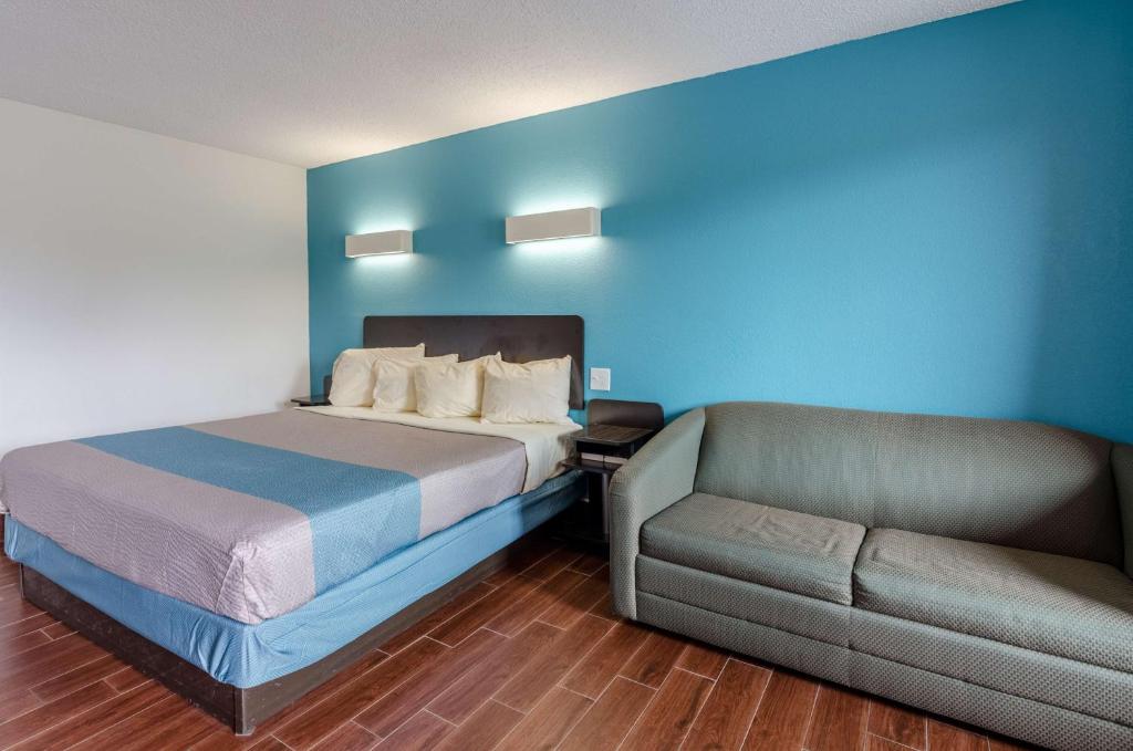 King Room – Non-Smoking