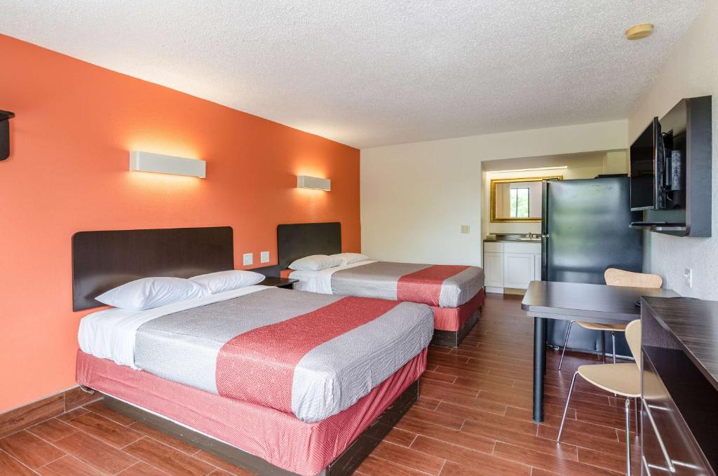 Quadruple Room – Non-Smoking