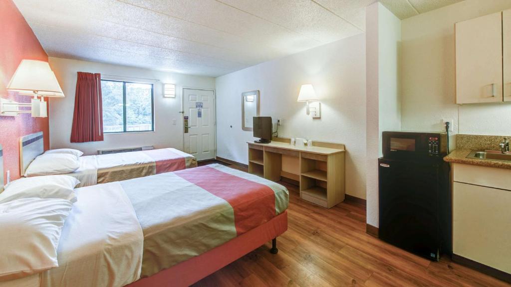 Classic Quadruple Room