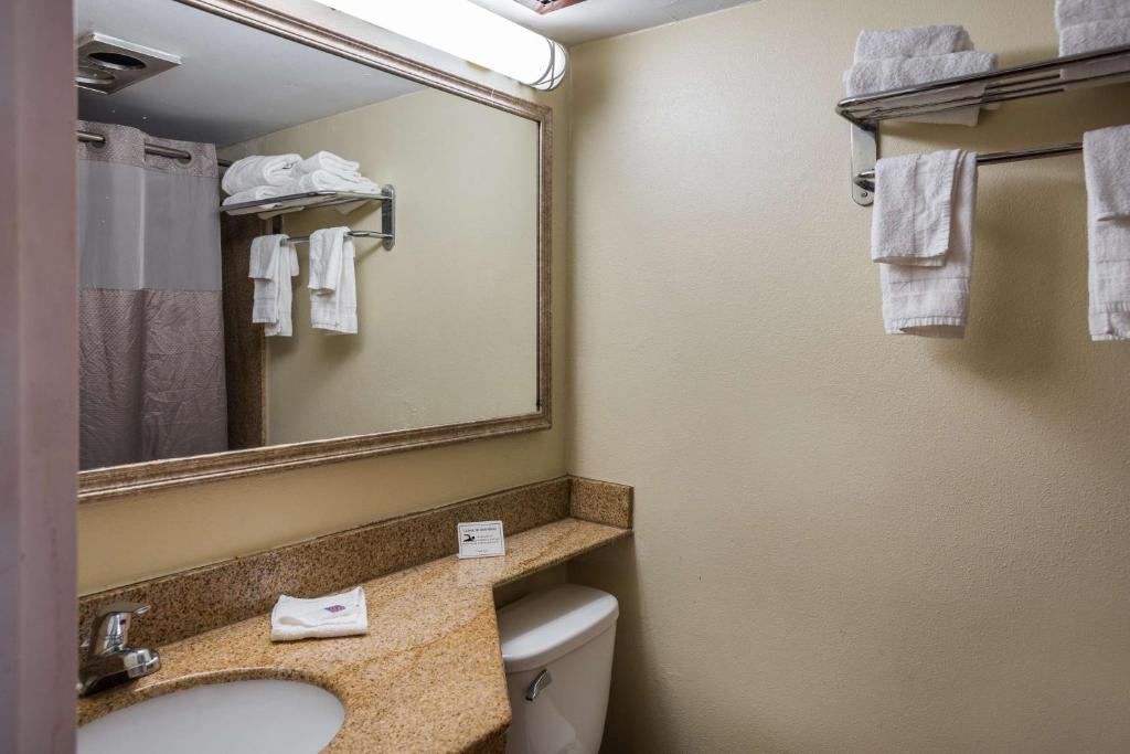 Quadruple Room – Non-Smoking