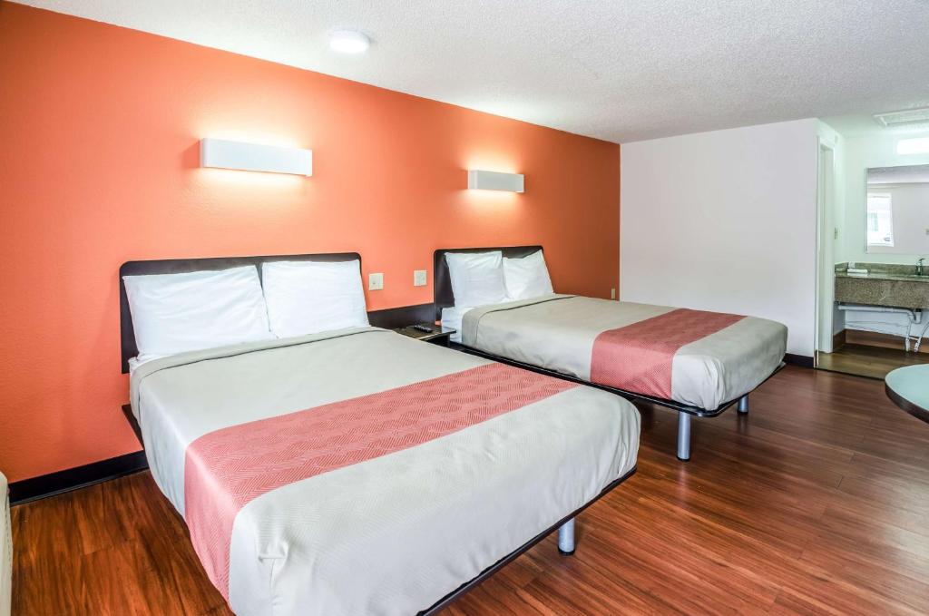 Quadruple Room – Disability Access – Smoking