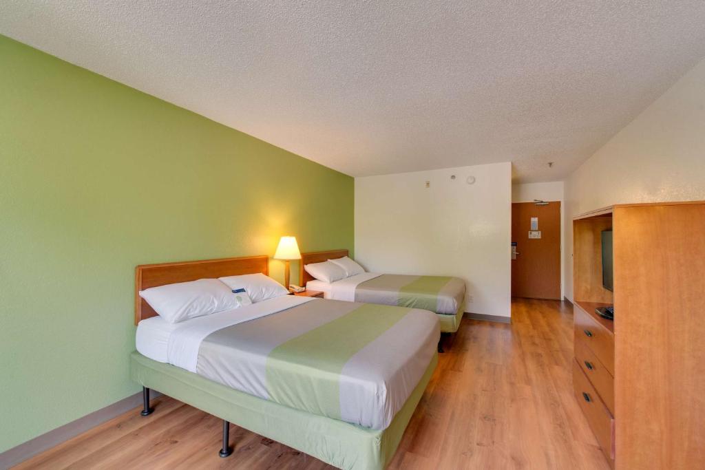 Quadruple Room – Disability Access – Non-Smoking