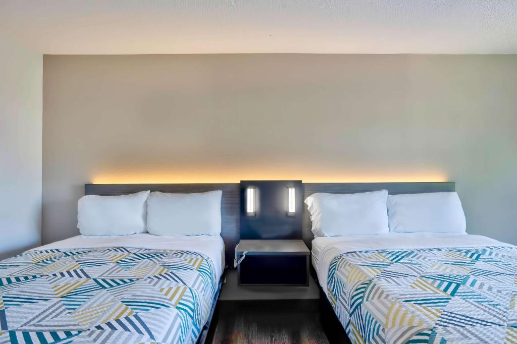 Quadruple Room – Non-Smoking