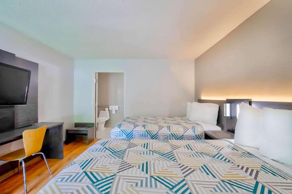 Quadruple Room – Non-Smoking