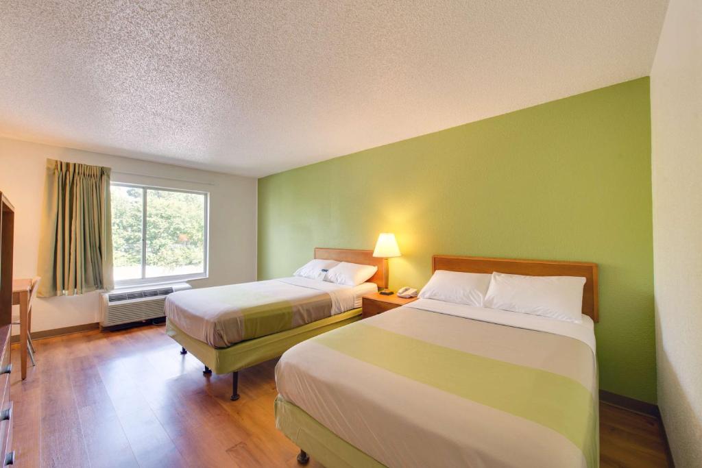 Quadruple Room – Non-Smoking