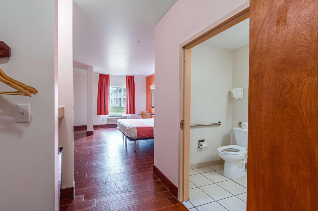 Deluxe Double Room – Non-Smoking