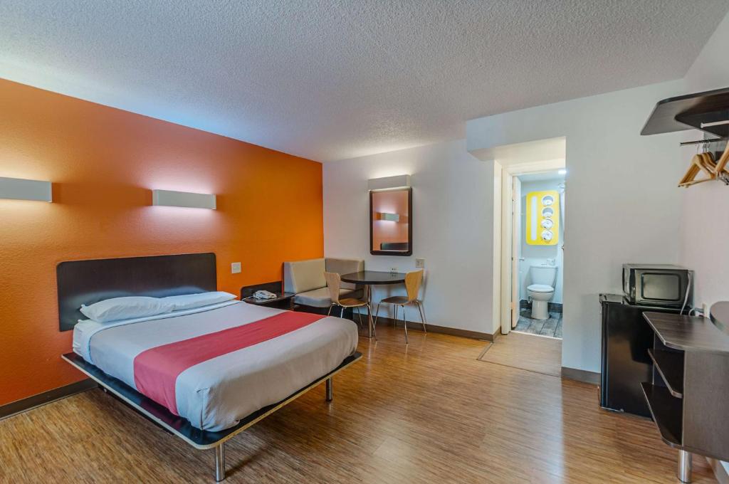 Deluxe Double Room – Smoking