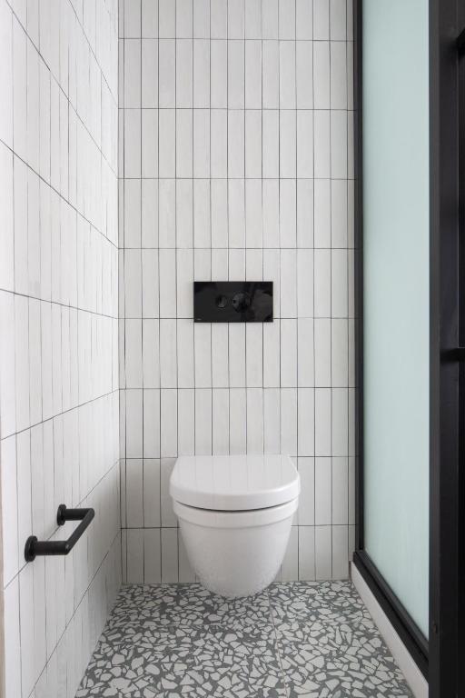 Flex Room with Wall Bed