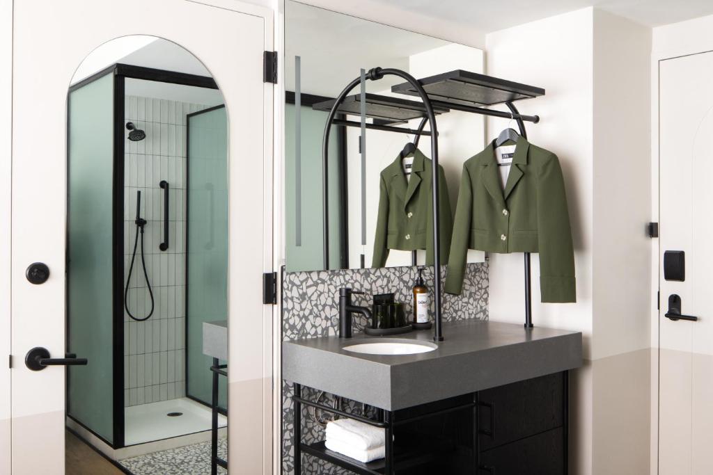 Flex Room with Wall Bed and City View