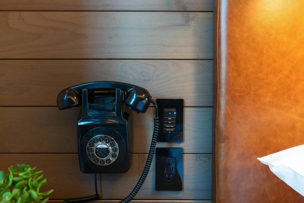 Queen Room with City View