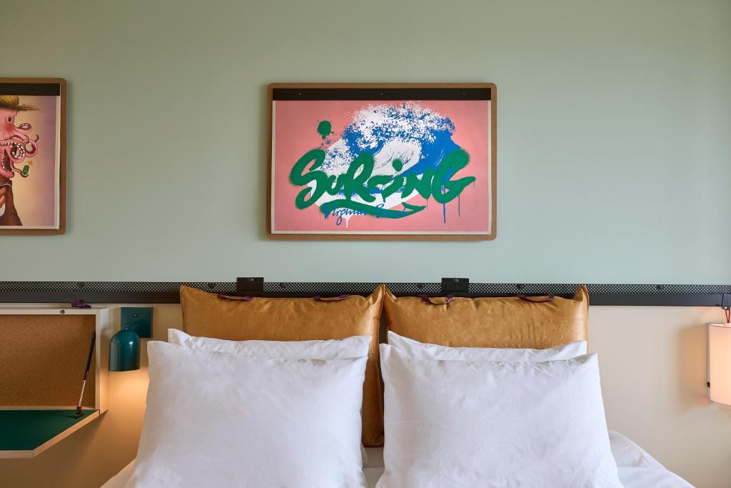 King Room with Balcony and Ocean View