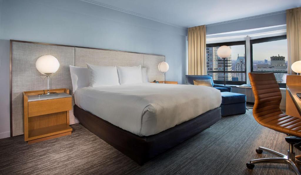 Urban 1 King Mobility Access with Roll in Shower